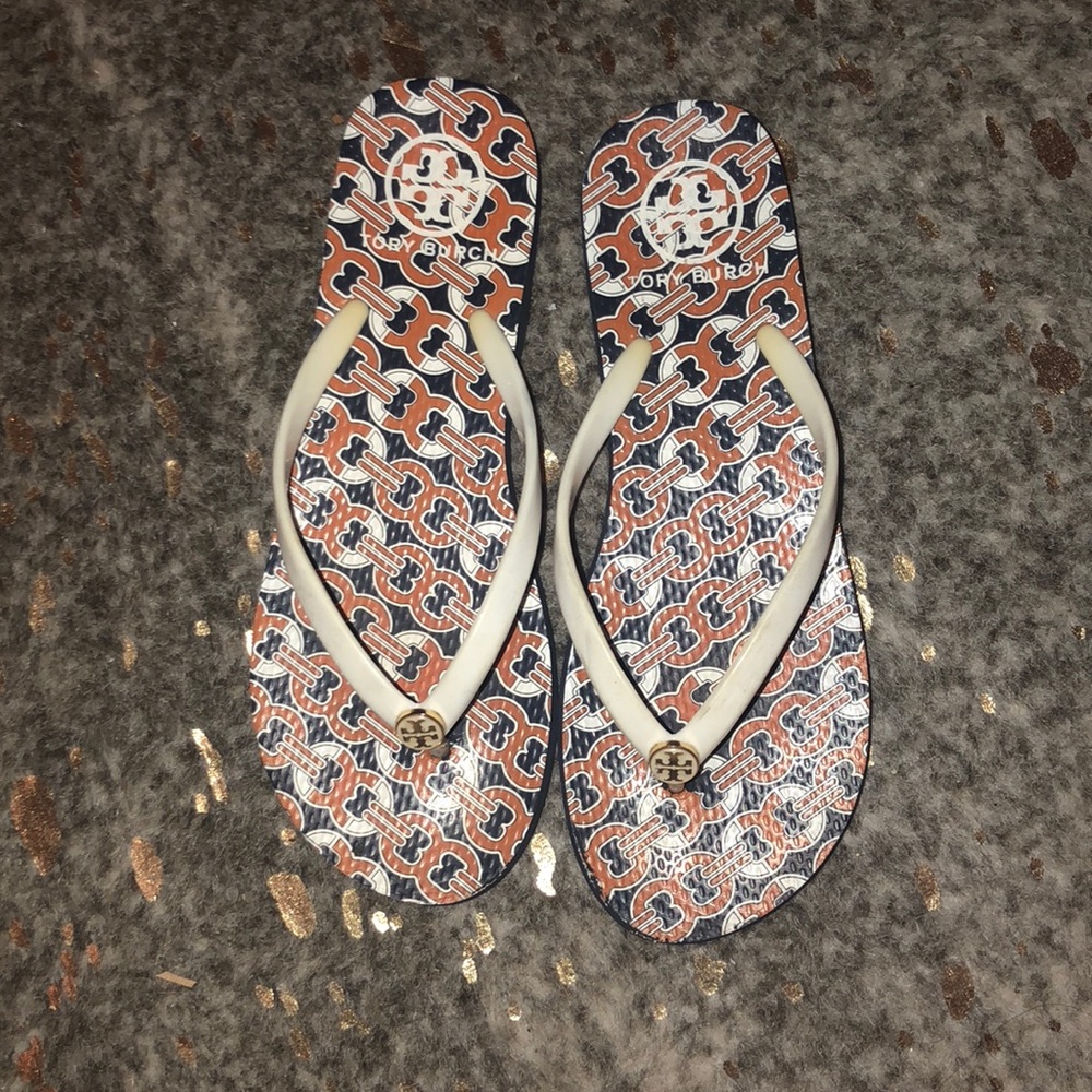 tory burch flip flops